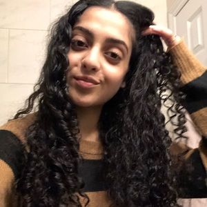 Meet your Posher, Zoia